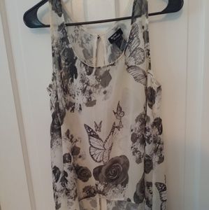 Cute high-low shirt!